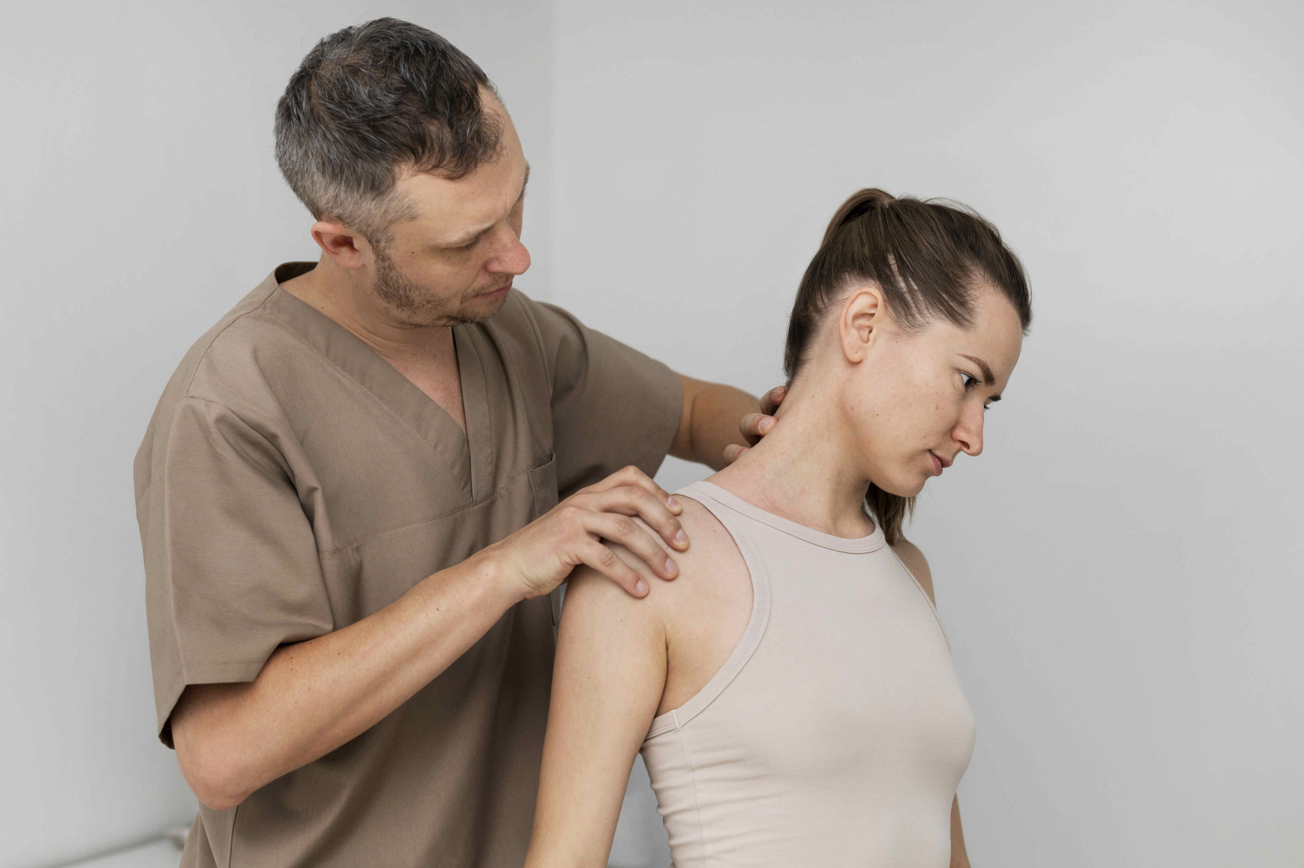 shoulder-arthroscopy-surgeon